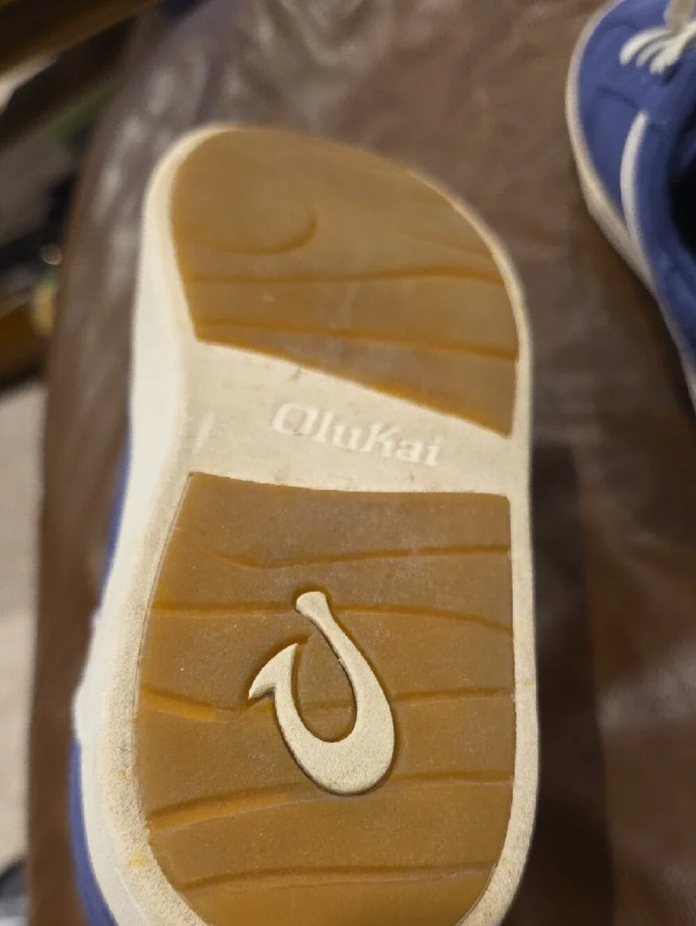 OluKai Womens Ha'upu Navy/White Suede Sneakers Sz 8/38 - Picture 7 of 8